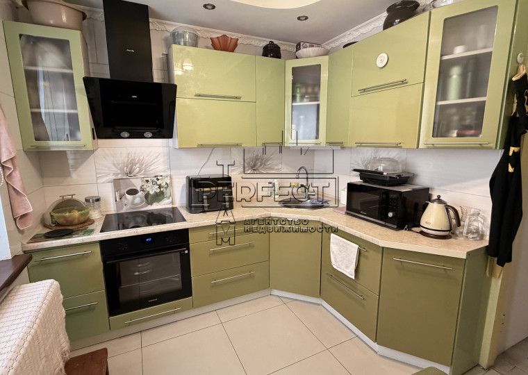 Продаж 3к квартири Радунська 42/10 / Радунская 42/10