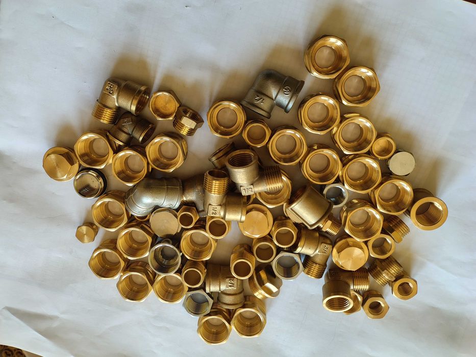 Łączniki mosiężne 1",3/4", 1/2",3/8",1/4" NOWE 67 szt