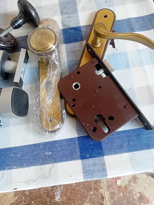 Puxadores fechaduras