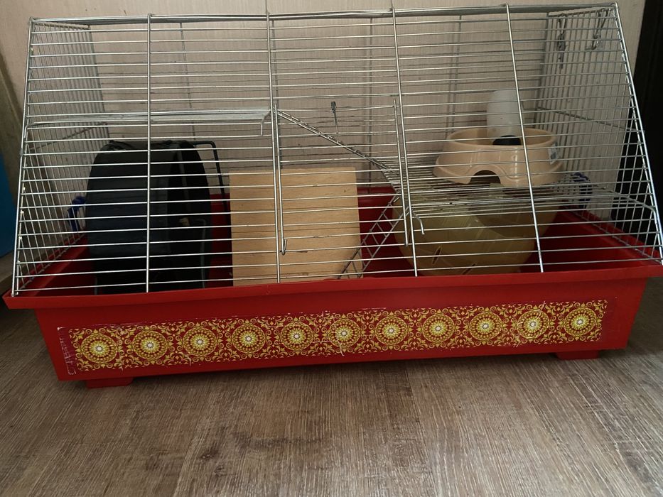 Продам большую клетку для грызунов.