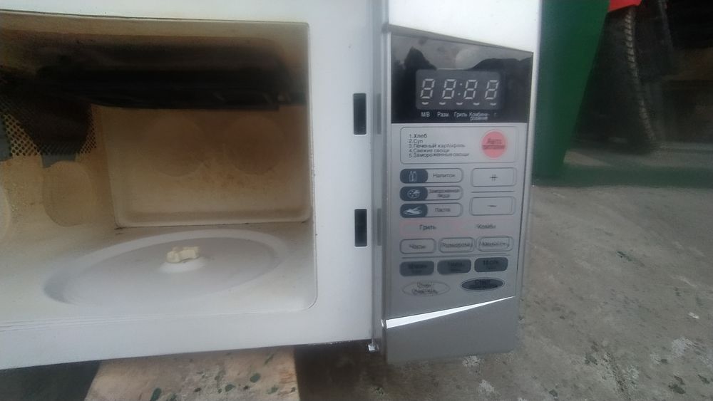 Мікрохвильова Daewoo на запчасті