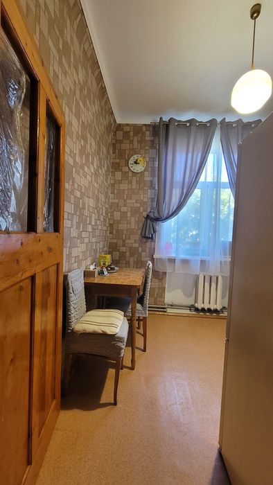 Продам 3-х кімнатну квартиру.