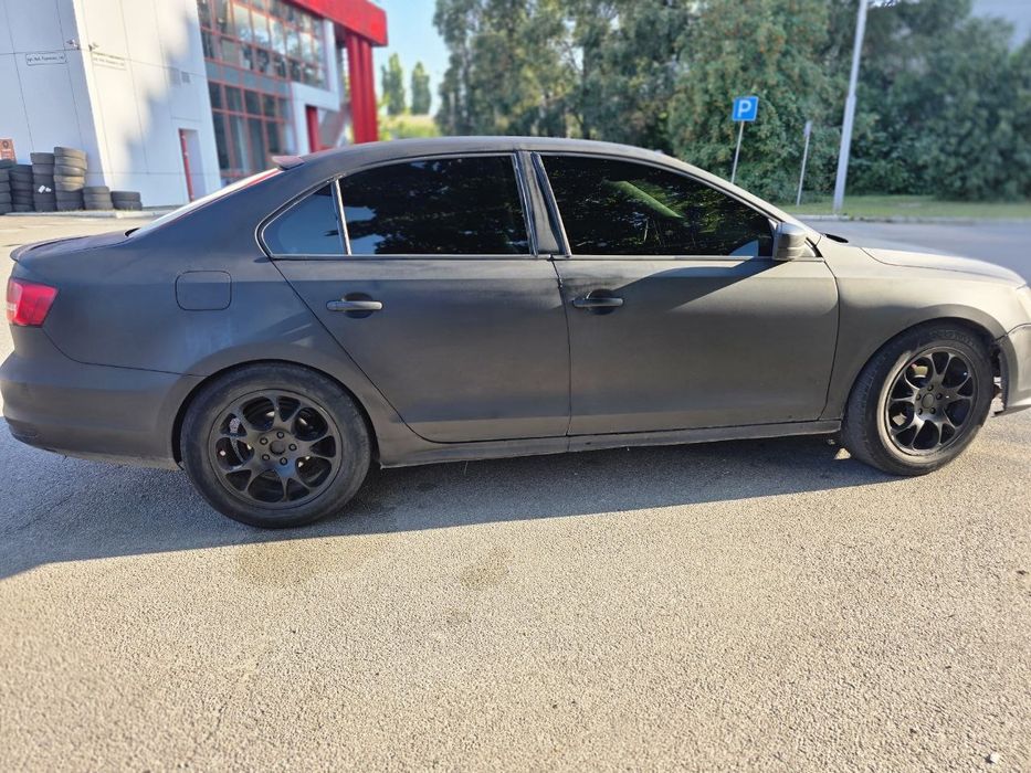 Продам jetta mk6 2015