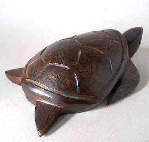 Статуэтка черепахи из дерева ручной работы