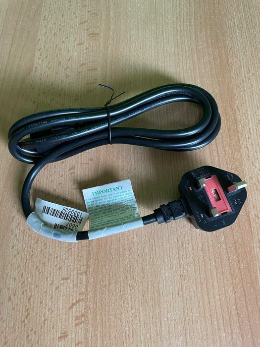 ESPE Przewód zasilający angielski C13 (3-PIN)