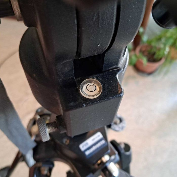 Штатив Manfrotto #028B + #136 (video)