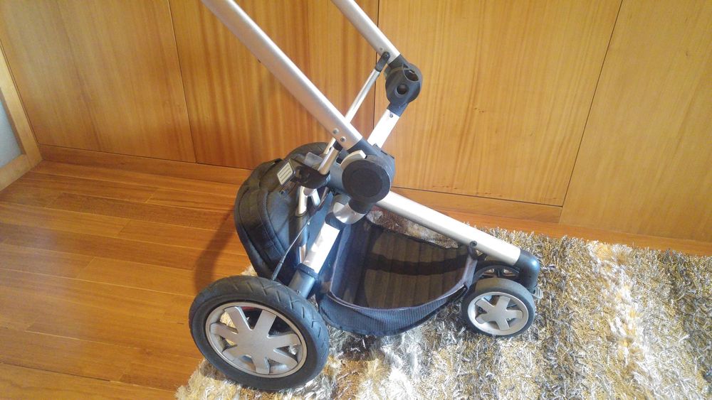 Carrinho Quinny Buzz e Babycoque MAXI COSI
