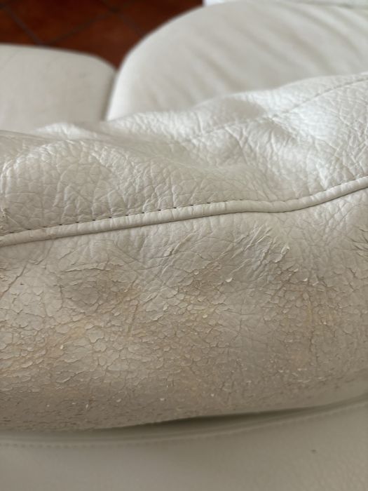 Vendo sofá usado com 6 anos a necessitar de ser estufado