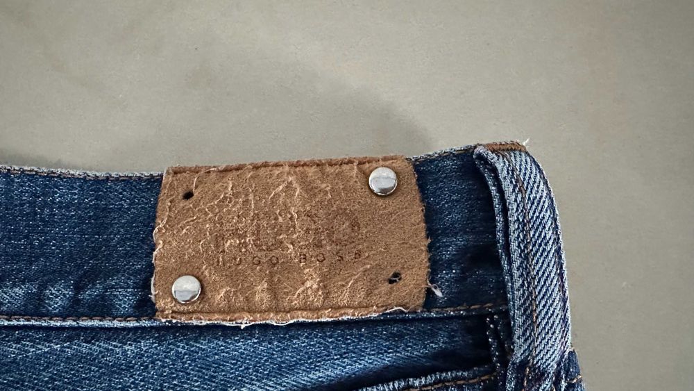 Hugo Boss 32/32 Spodnie Piękne