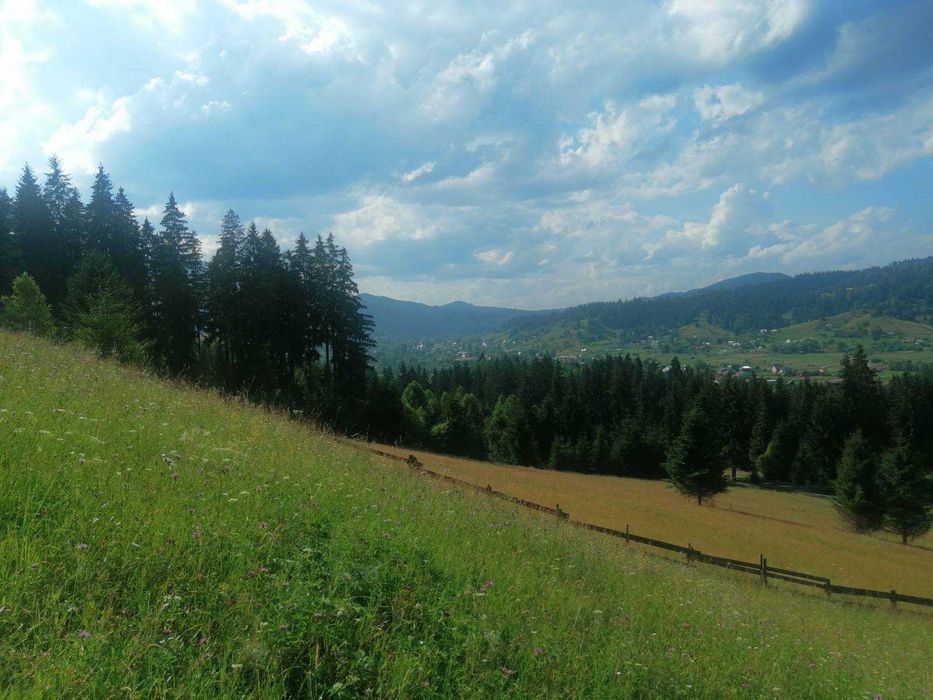 Від власника земельна ділянка під забудову!