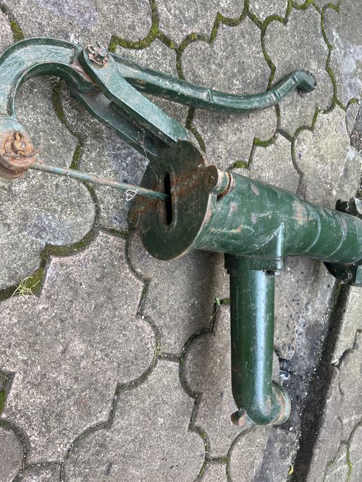 Ręczna pompa skrzydełkowa Lech  .abisinka