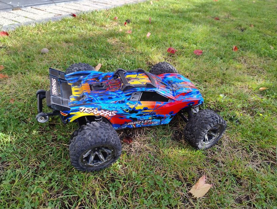 Zdalnie sterowany samochód