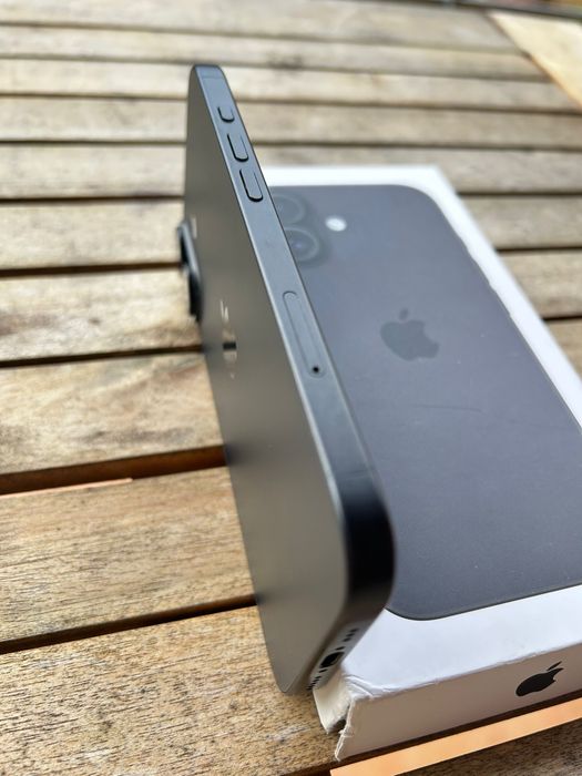 iPhone 16 - 128GB | Black