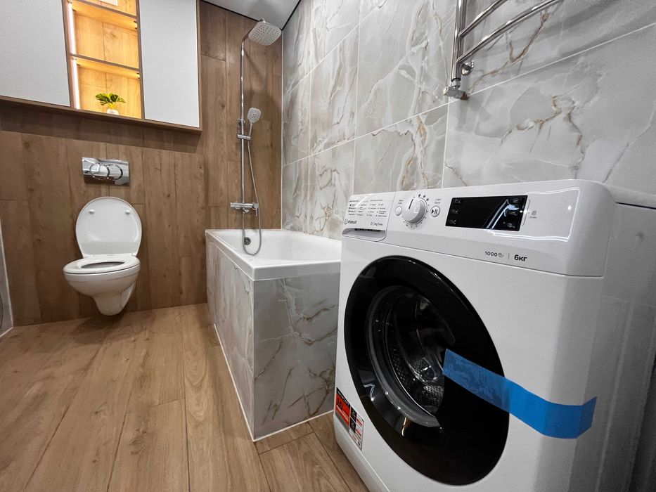Продам простору 2 кімнатну квартиру у цегляному будинку
