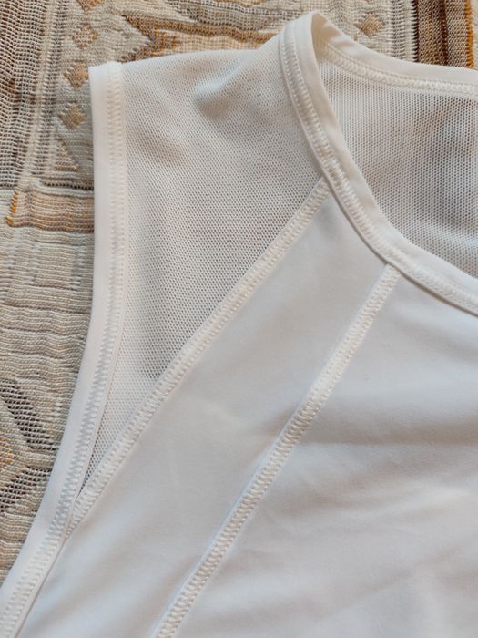 Спортивна майка Lululemon Sculpt Tank, розмір L