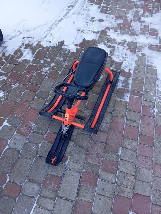 Санки снігохід з кермом