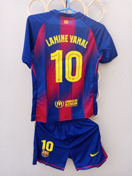 BARCELONA Lamine Yamal 10 Nike koszulka piłkarska spodenki komplet r.26