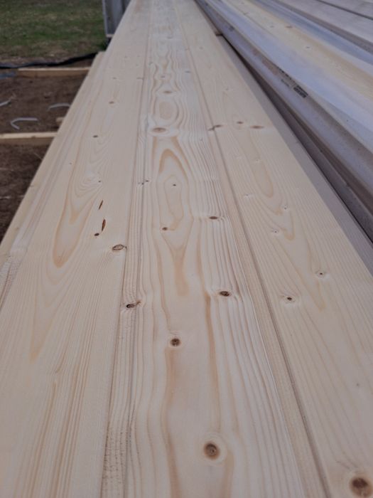 Kantówka heblowana.  Drewno konstrukcyjne.  Suszone