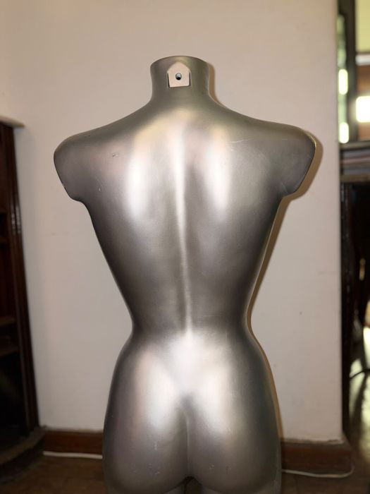 Busto manequim feminino em prata