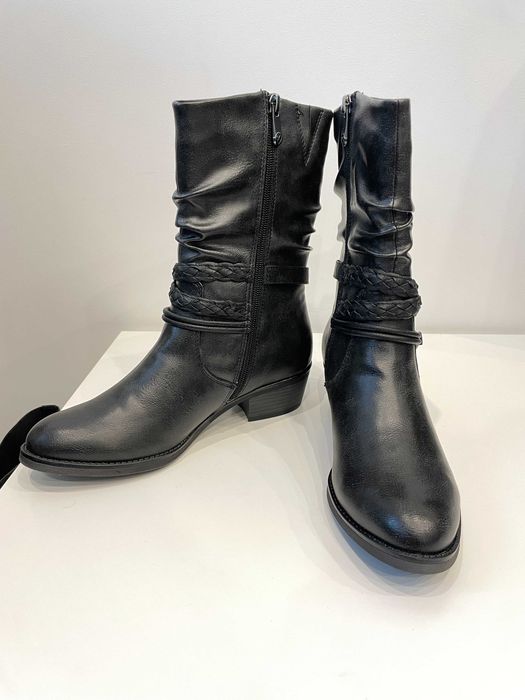 Kozaki, botki, kowbojki Nowe Marco Tozzi, rozm.38