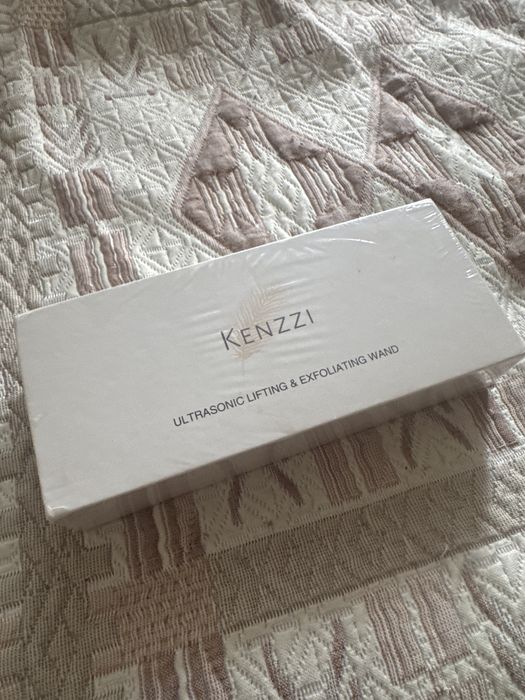 Ультразвуковий скрабер для обличчя Kenzzi (Апарат для пілінгу та ліфтингу) Новий