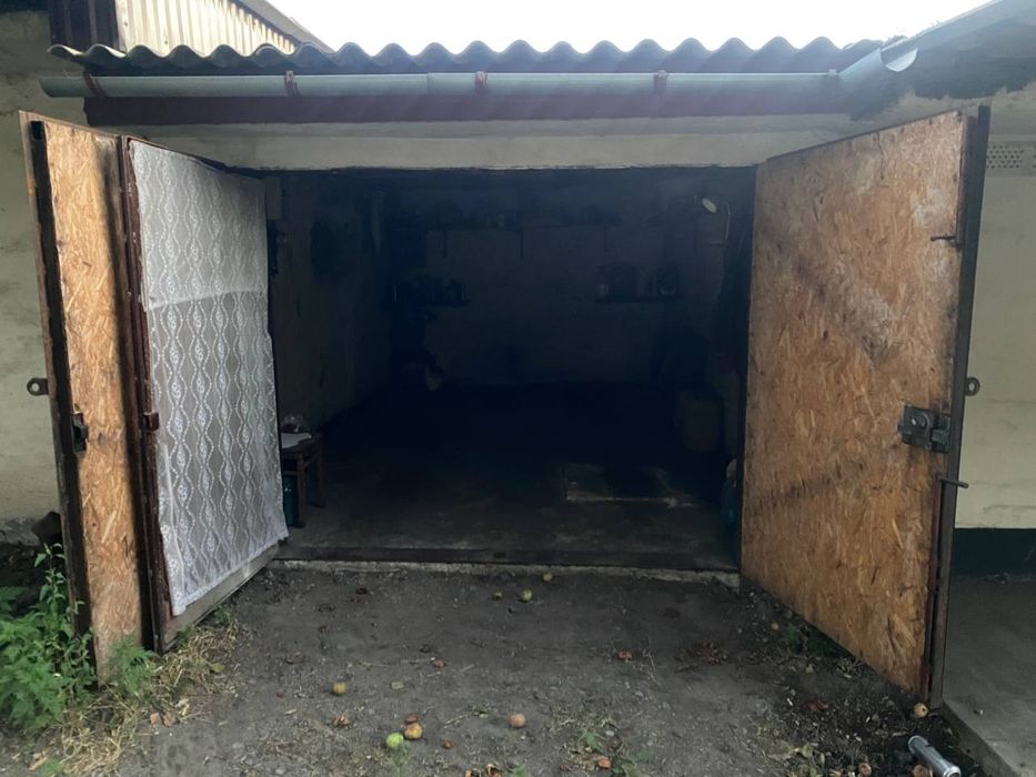 Продам гараж г.Белозерское