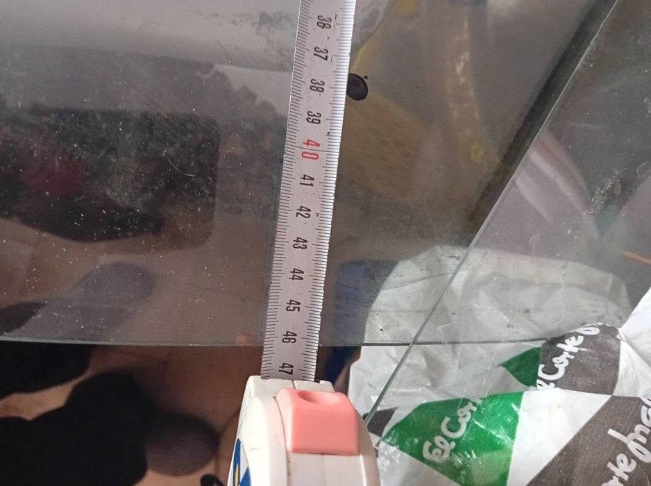 Parabrisas antigo para automóvel antigo ligeiro