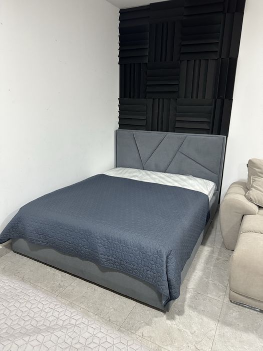 Ліжка в наявності ,з підйомним механізмом