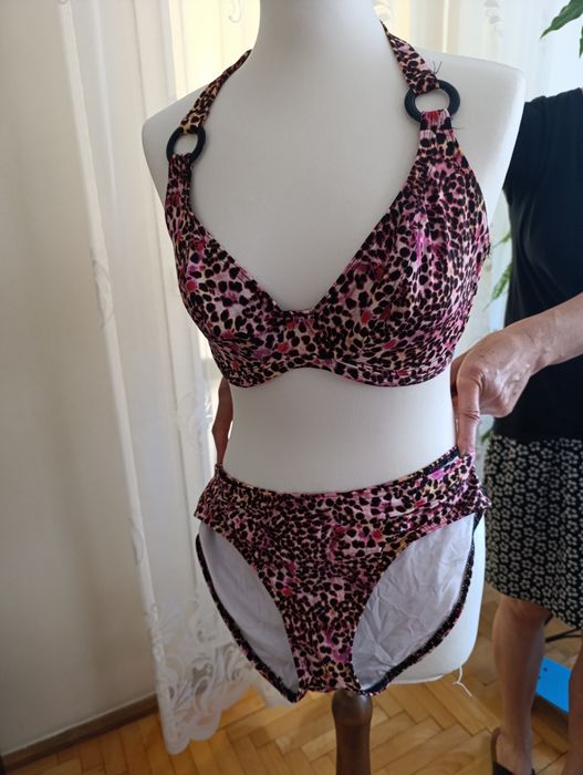 Bikini roz M, trzy częściowe