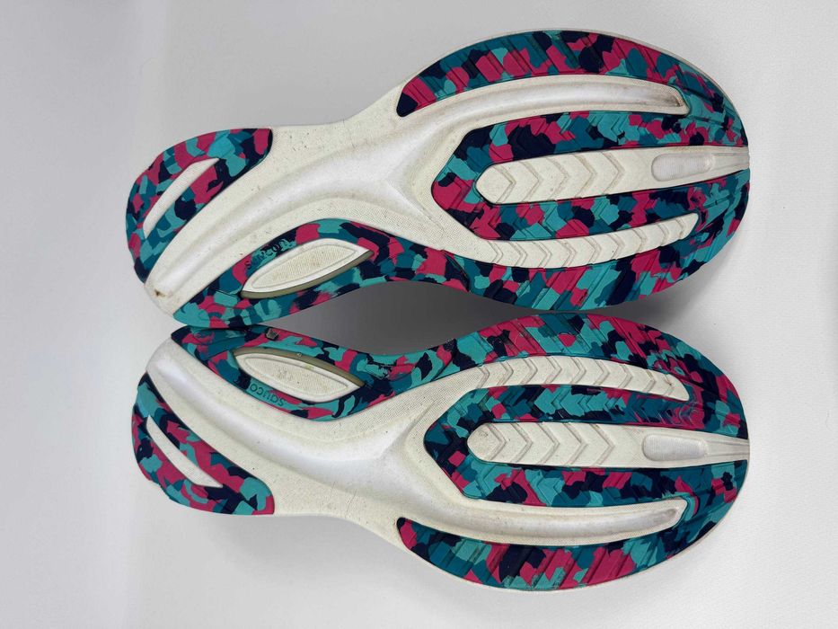 Кросівки для бігу Saucony Guide15 49 розмір