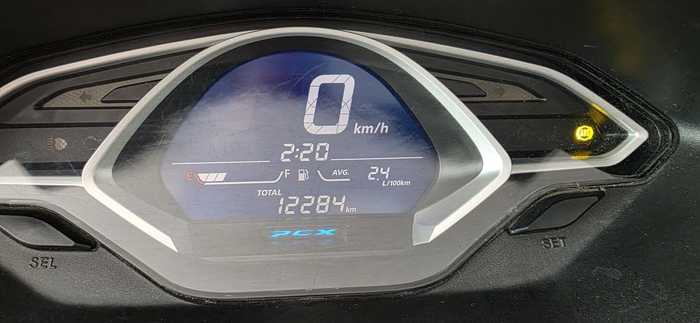 Skuter Honda PCX 125cm na kat.B  LED jak Nowy z 2020 roku  ABS