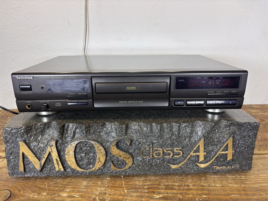 Odtwarzacz CD Technics SL PG 490