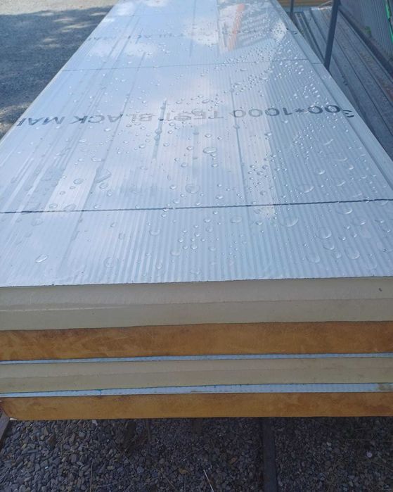 Płyty warstwowe izolacyjne, obornickie, ścienne, dachowe