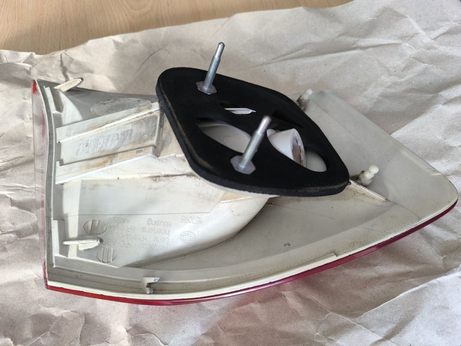 Farol traseiro direito Ford Kuga mk1