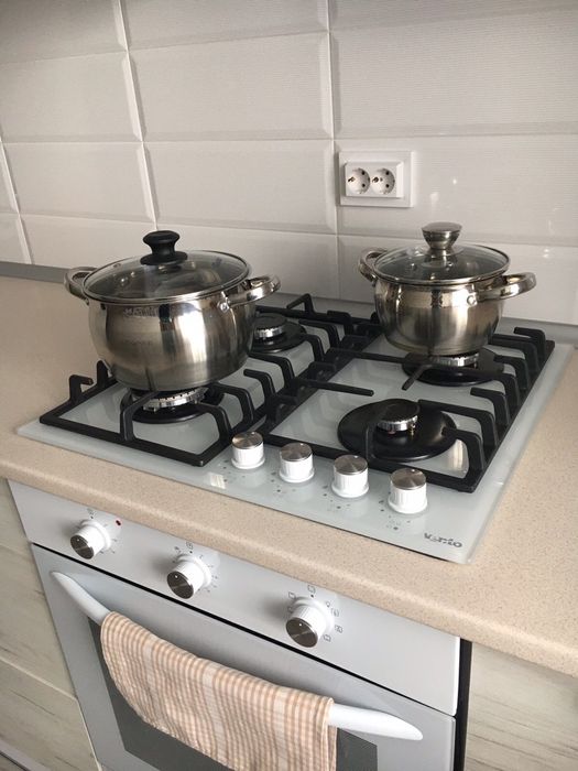 ТЕПЛА квартира подобово Порт Сіті. ПАРКОВКА Є! звітні документи є