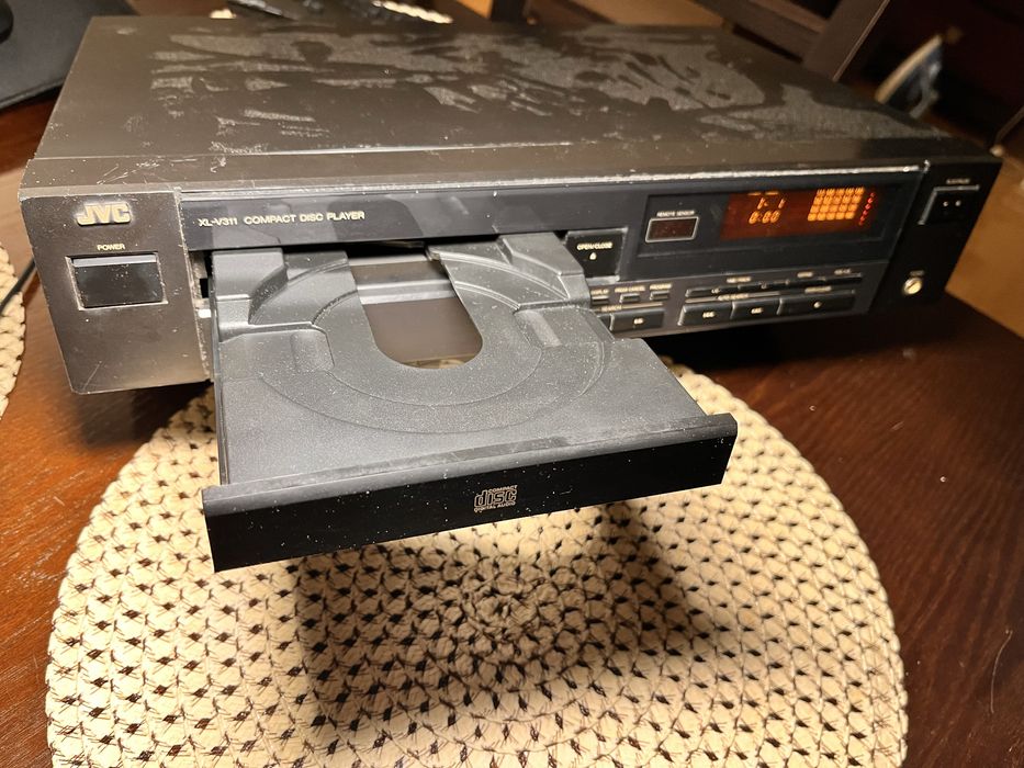 Sprzedam odtwarzacz JVC  XL- 311