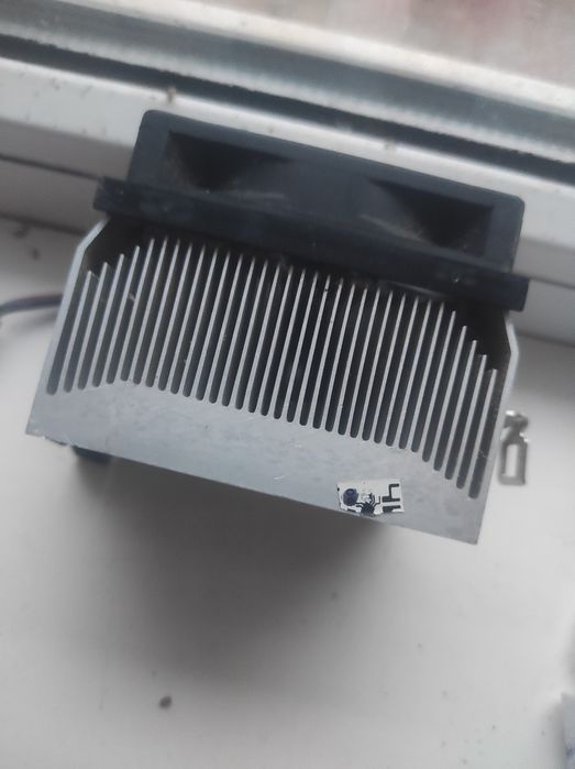 Продам AMD за 200