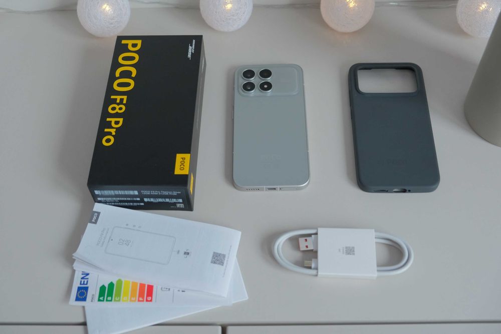 Smartfon poco F8 Pro 12 GB / 512 GB 5G srebrny Nowy