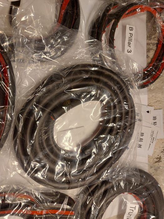 NOWY Uniwersalny Zestaw uszczelek samochodowych