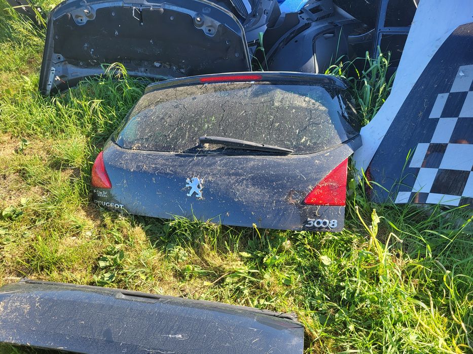 Klapa tyl Peugeot 3008