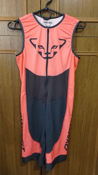 Вертикальний гоночний костюм. Dynafit