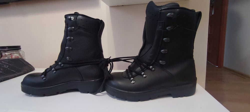 Buty wojskowe 40.