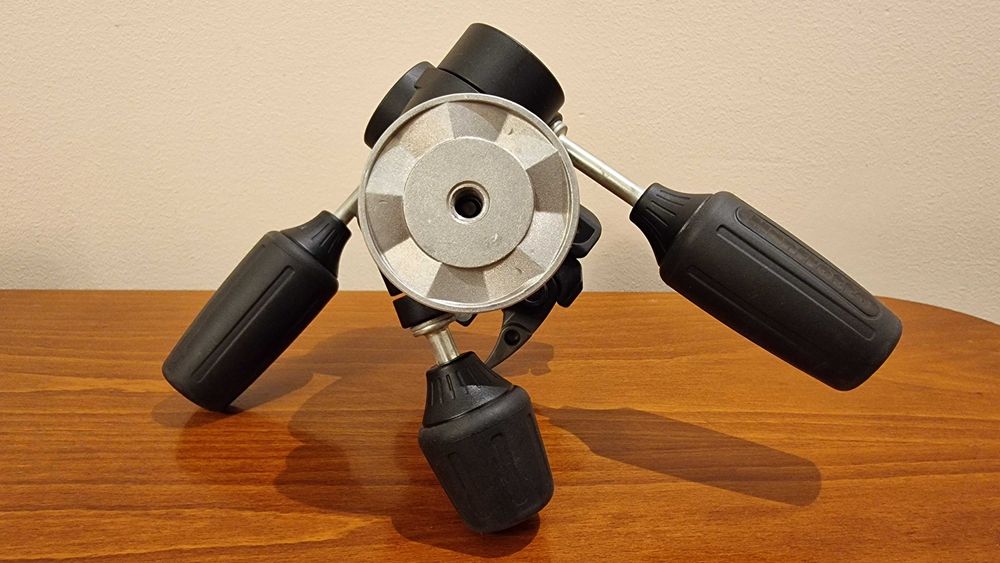 Głowica Manfrotto 804RC2 trzy-kierunkowa