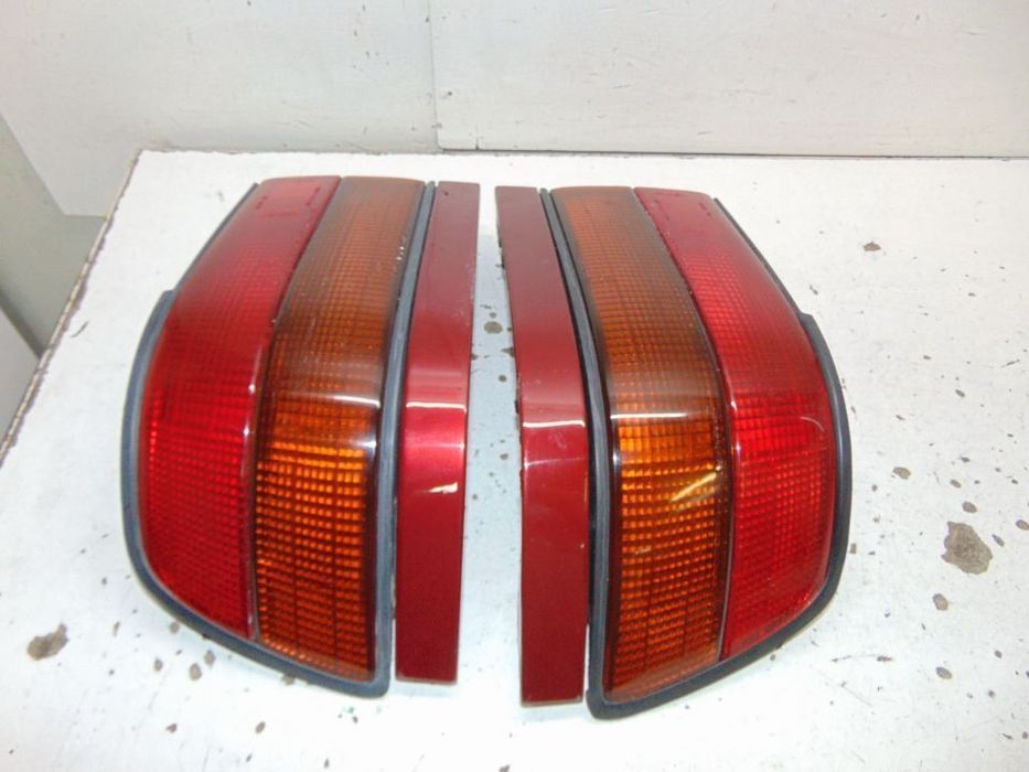 Toyota carina farolins