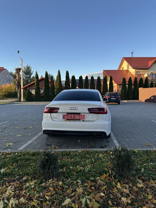 Audi a6c7 2017 року