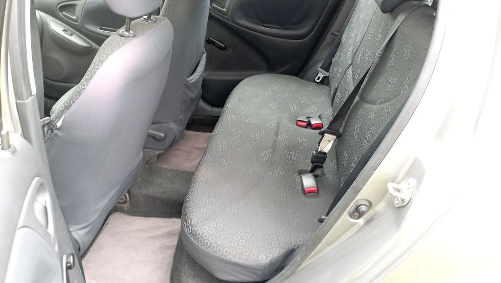 Toyota Yaris  1.0  83000 km