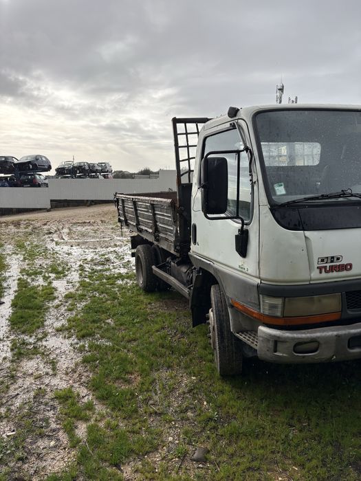 Mitsubishi canter fe 659 em chassi