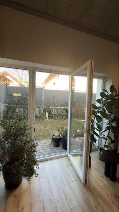 Оренда котеджу в Зубрі