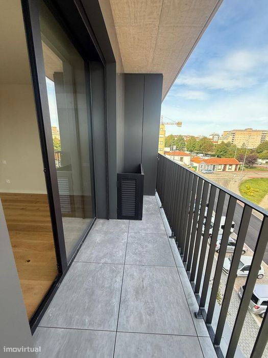 T1 novo em Santa Marinha no piso 4 no empreendimento Privilége - CO