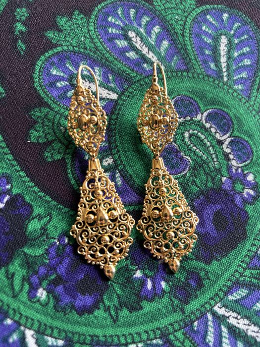 Brincos Tradicionais Antigos